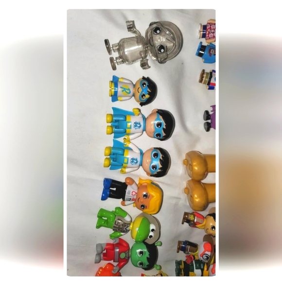 : 34 pc used Ryans World toy figures ideal party favors including invisible toy - Picture 8 of 12